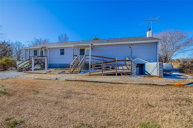 105 Canfield Road, Honea Path, SC 29654