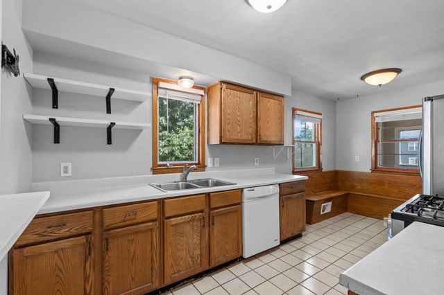 513 9th Avenue S, South Saint Paul, MN 55075