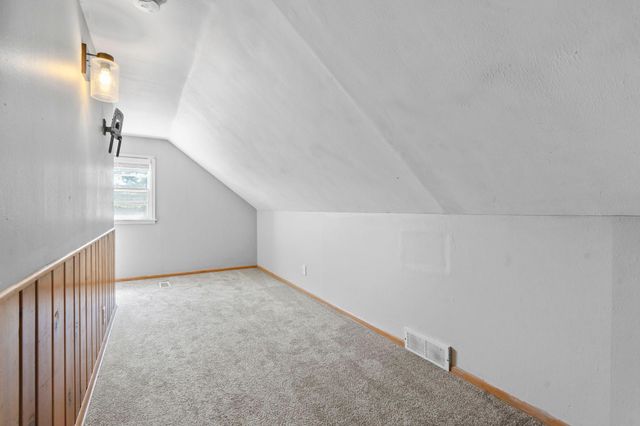 513 9th Avenue S, South Saint Paul, MN 55075
