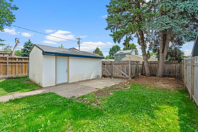 513 9th Avenue S, South Saint Paul, MN 55075