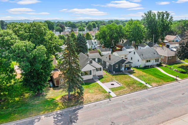 513 9th Avenue S, South Saint Paul, MN 55075