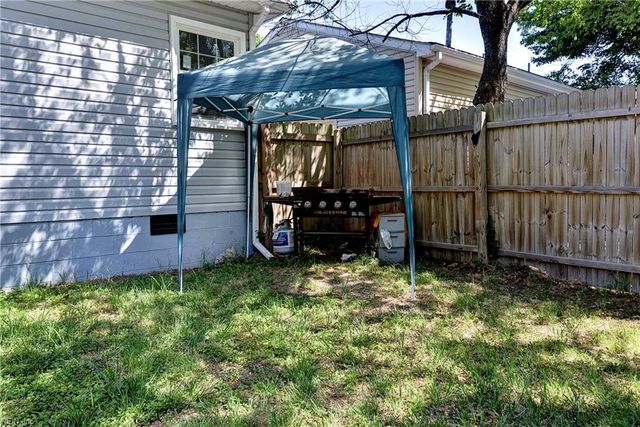 1120 78th ST, Newport News, VA 23605