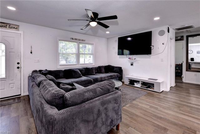 1120 78th ST, Newport News, VA 23605