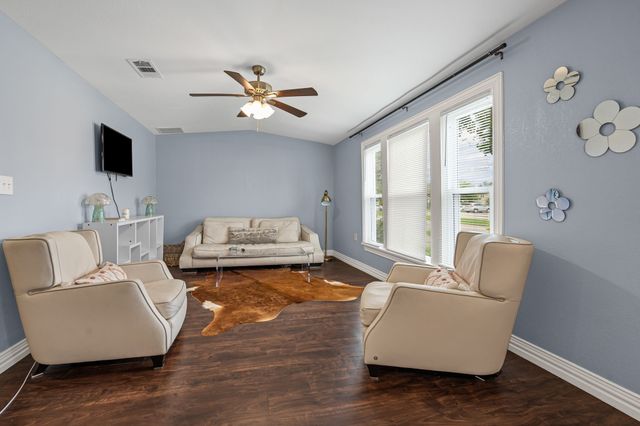211 Second Street, Denton, TX 76201