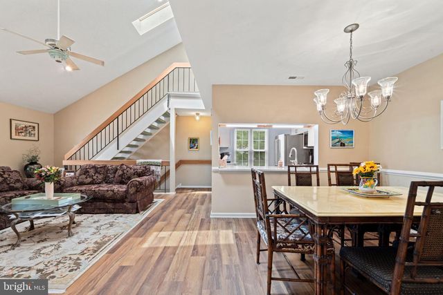 2402-B SHURLOCK CT, Mount Laurel, NJ 08054