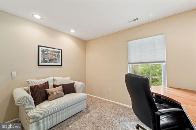 2402-B SHURLOCK CT, Mount Laurel, NJ 08054