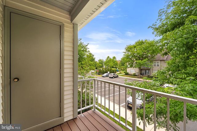 2402-B SHURLOCK CT, Mount Laurel, NJ 08054
