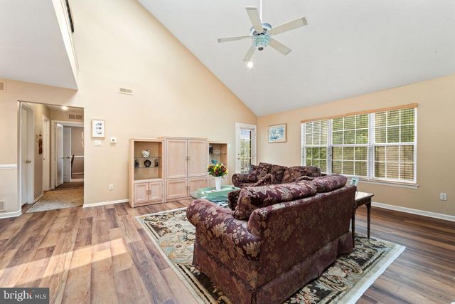 2402-B SHURLOCK CT, Mount Laurel, NJ 08054