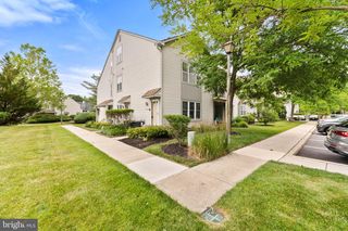 2402-B SHURLOCK CT, Mount Laurel, NJ 08054