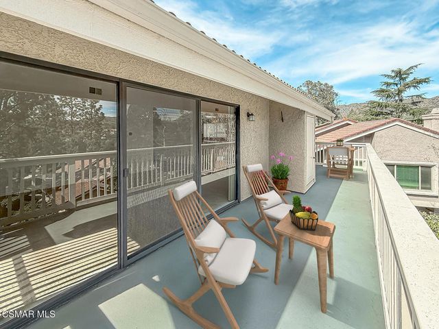 576 Calle De Las Ovejas, Oak Park, CA 91377