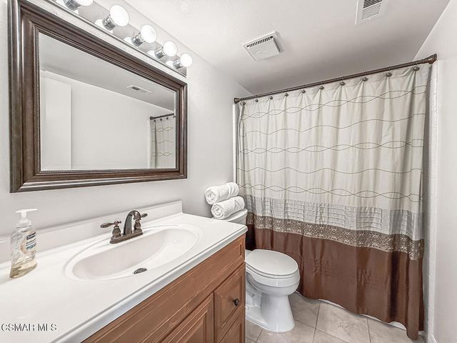 576 Calle De Las Ovejas, Oak Park, CA 91377