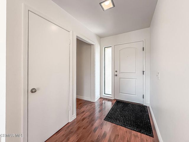 576 Calle De Las Ovejas, Oak Park, CA 91377