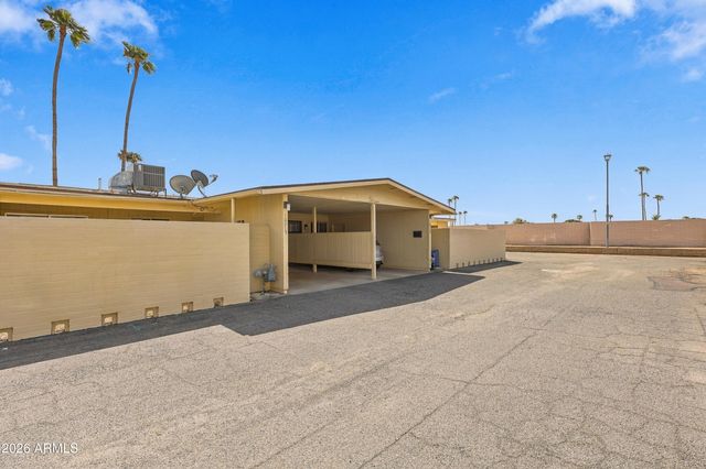 10915 W SANTA FE Drive, Sun City, AZ 85351