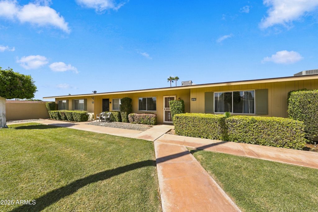10915 W SANTA FE Drive, Sun City, AZ 85351 — exterior