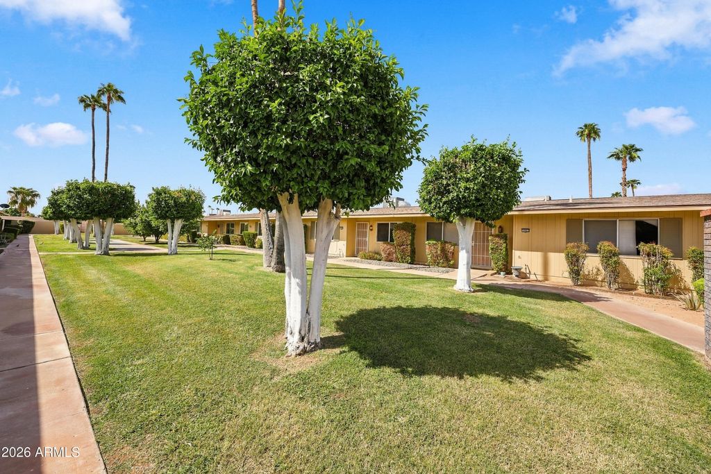 10915 W SANTA FE Drive, Sun City, AZ 85351 — photo 3