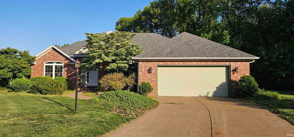 8939 Windham Court, Evansville, IN 47725
