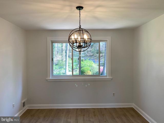 5617 EASTBOURNE DR, Springfield, VA 22151