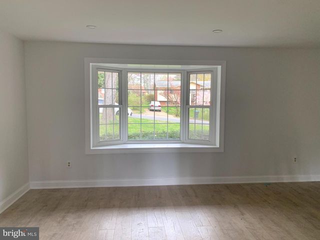 5617 EASTBOURNE DR, Springfield, VA 22151