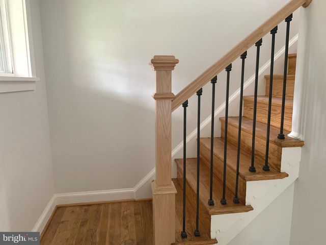 5617 EASTBOURNE DR, Springfield, VA 22151