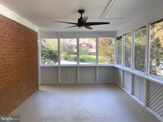 5617 EASTBOURNE DR, Springfield, VA 22151