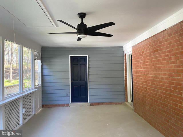 5617 EASTBOURNE DR, Springfield, VA 22151