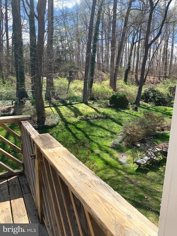 5617 EASTBOURNE DR, Springfield, VA 22151