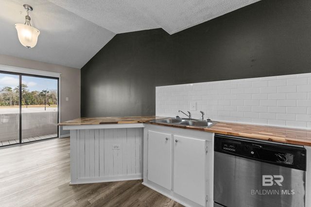 128 W Satsuma Avenue 128, Foley, AL 36535