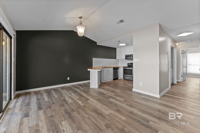 128 W Satsuma Avenue 128, Foley, AL 36535