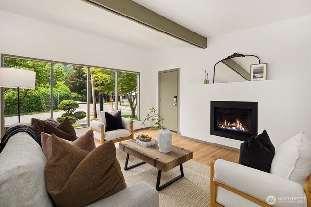 13034 105th Place NE, Kirkland, WA 98034
