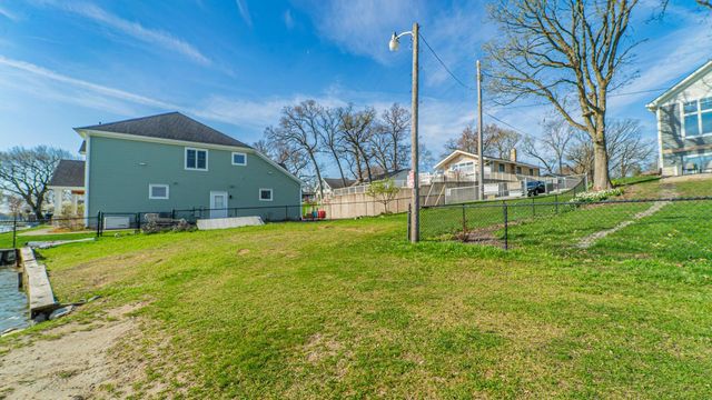 8612 W 139th Place, Cedar Lake, IN 46303