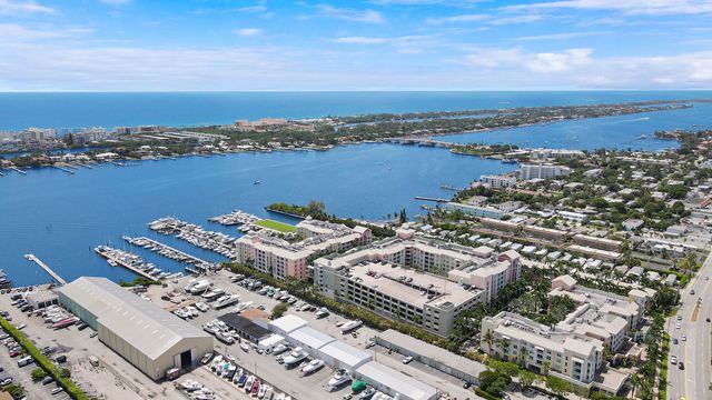 806 E Windward Way 508, Lantana, FL 33462