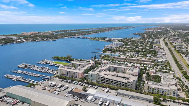 806 E Windward Way 508, Lantana, FL 33462