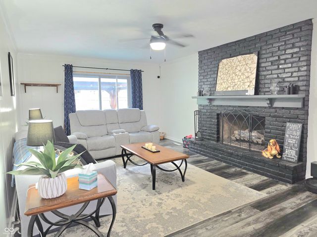 8901 Black Hawk Lane, Indianapolis, IN 46234