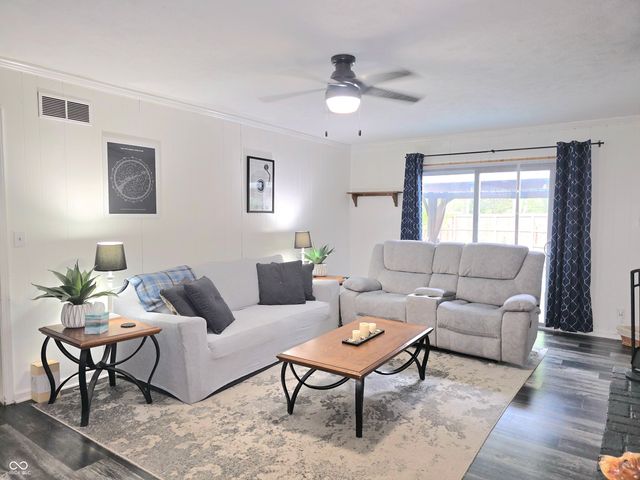 8901 Black Hawk Lane, Indianapolis, IN 46234