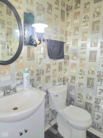 8901 Black Hawk Lane, Indianapolis, IN 46234