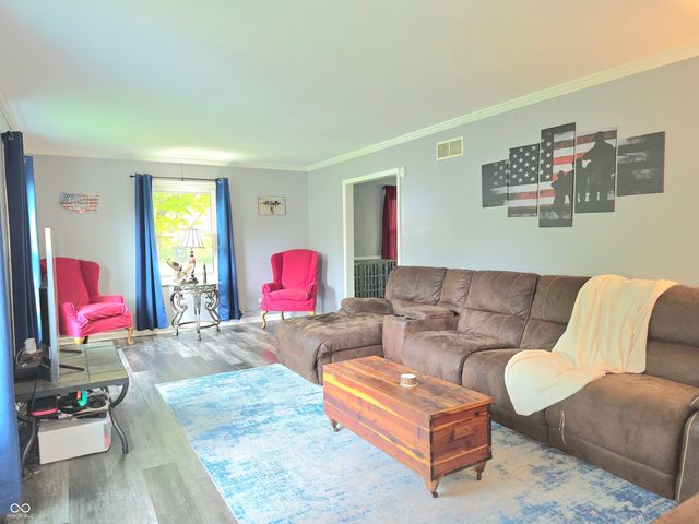 8901 Black Hawk Lane, Indianapolis, IN 46234