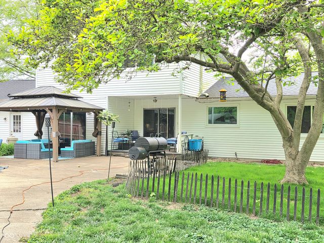 8901 Black Hawk Lane, Indianapolis, IN 46234