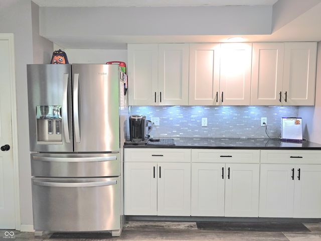 8901 Black Hawk Lane, Indianapolis, IN 46234