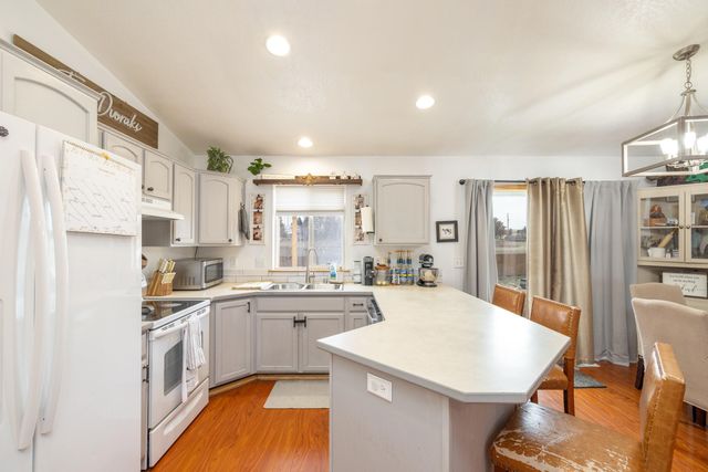 3104 Silverthorn Ln, Cheney, WA 99004