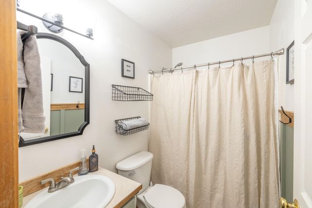 3104 Silverthorn Ln, Cheney, WA 99004