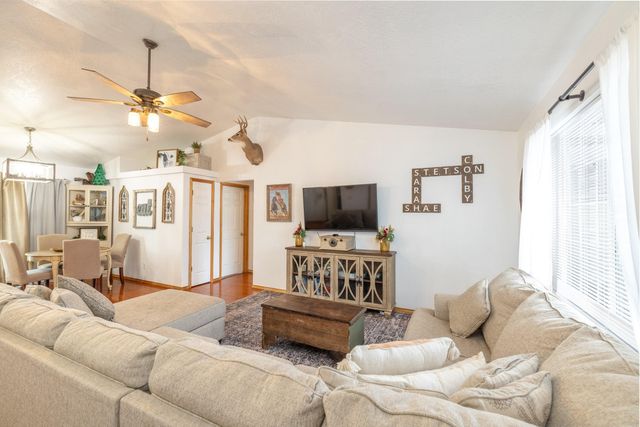 3104 Silverthorn Ln, Cheney, WA 99004