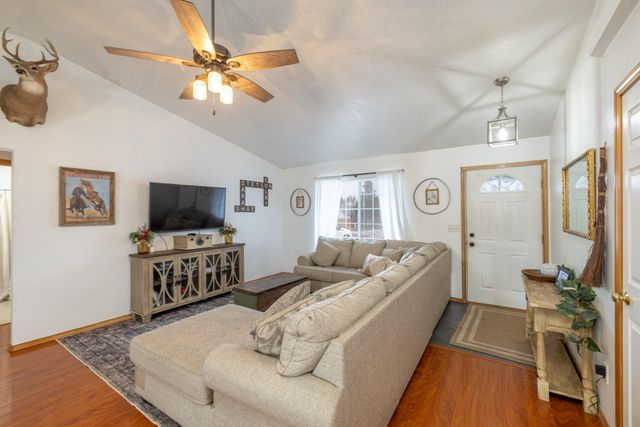 3104 Silverthorn Ln, Cheney, WA 99004