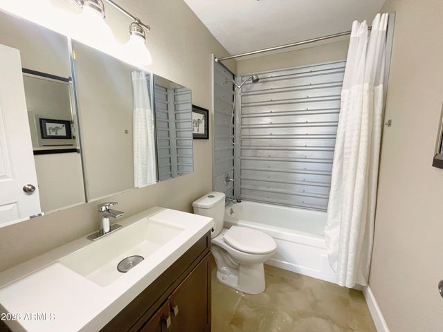 8058 E Oak Street, Scottsdale, AZ 85257