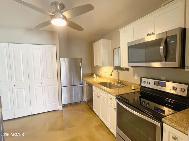 8058 E Oak Street, Scottsdale, AZ 85257