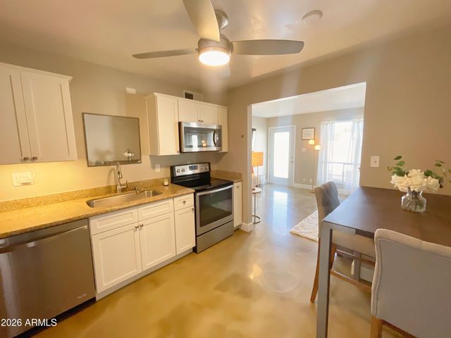 8058 E Oak Street, Scottsdale, AZ 85257