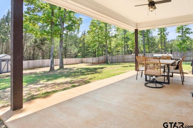 19379 Cedarpark Pl, Lindale, TX 75771
