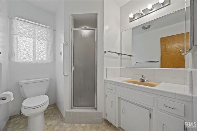 2807 Scott Place, Bakersfield, CA 93306