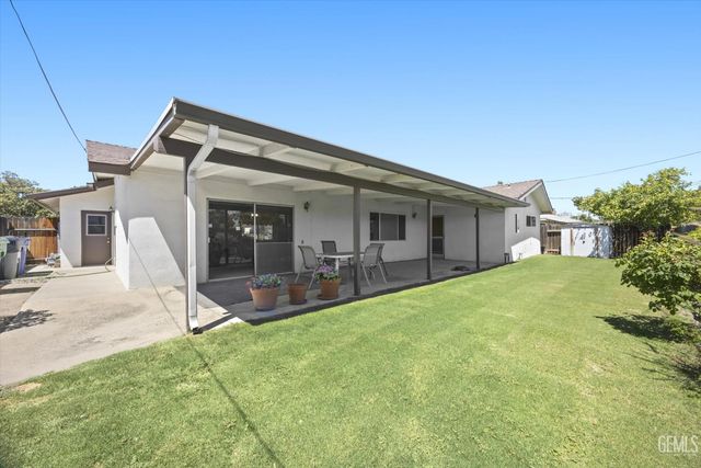 2807 Scott Place, Bakersfield, CA 93306