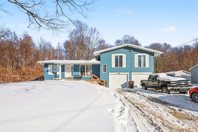 1315 S Hanover Street, Hastings, MI 49058