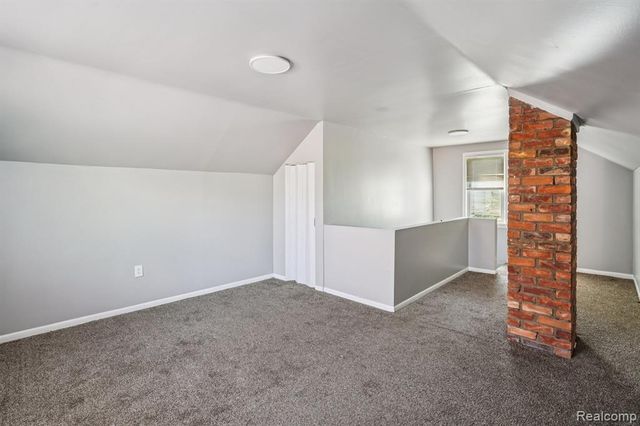 6526 Heyden Street, Detroit, MI 48228